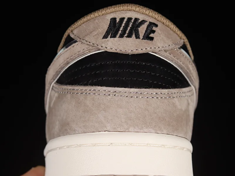 All Categories Nk SB Dunk Series Nk SB Dunk Low Low-top sneakers Otomo Katsuhiro x Nk SB Dunk Low "Steamboy OST" Creative customization collaboration Otomo Katsuhiro co-branded SB low-top sports and leisure sneakers FF0918-013
